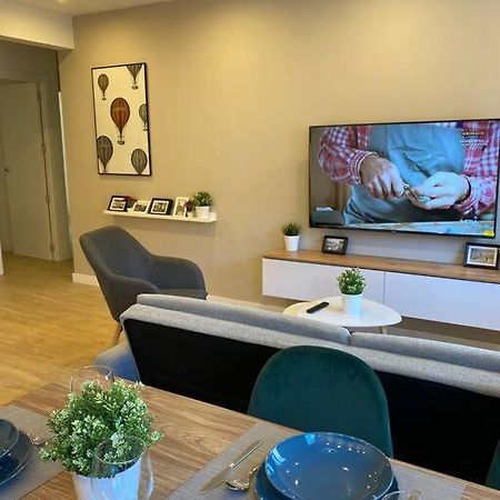176A Apto Moderno De 3 Habitaciones Gijon Bagian luar foto
