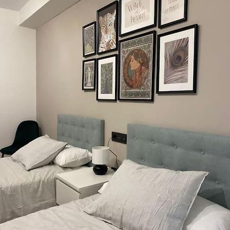 176A Apto Moderno De 3 Habitaciones Gijon Bagian luar foto